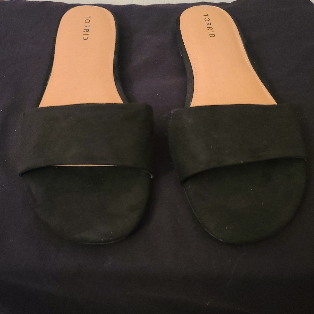 Comfy Black Torrid slides
